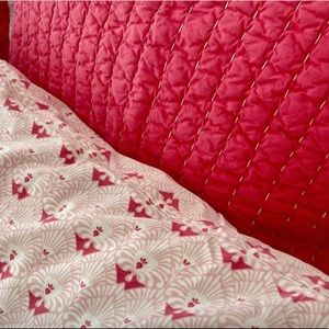 Serena & Lilly Queen Size Duvet + Sheet Set